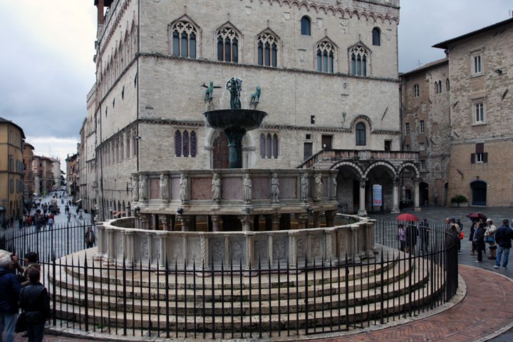 Fontana Maggiore IMG_7864.jpg - Fontana Maggiore Perugria