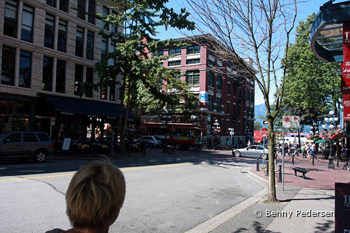 gaslygte.jpg - Vi startet i Vancover her bydelen Gastown 