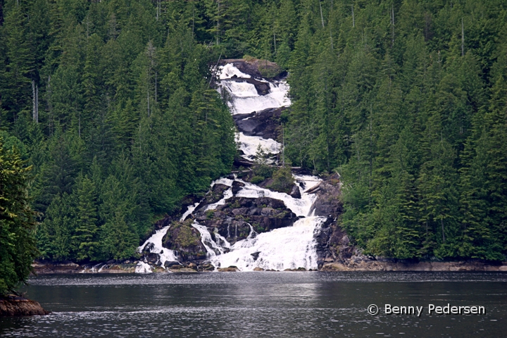 vandfald.jpg - Vandfald Inside Passage