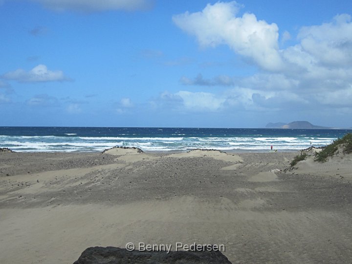 Playa de Famara 1.jpg -                       Playa de Famara         