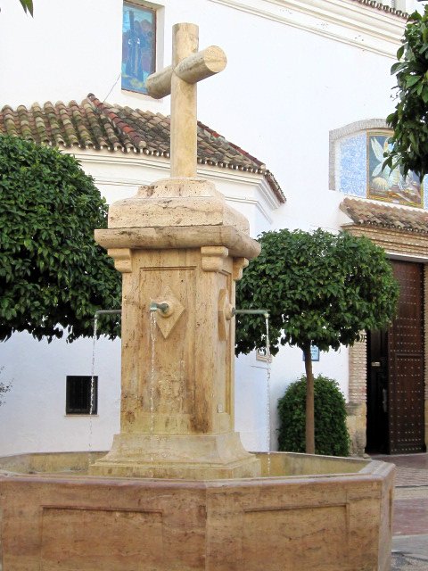 plaza naranjus IMG_3326.jpg - Plaza de la Iglesia  Old Town Marbella                               