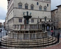 Fontana Maggiore IMG_7864